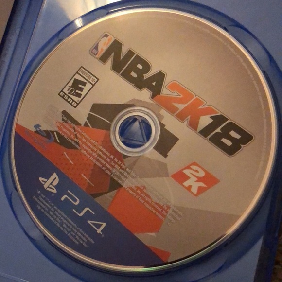 NBA 2K 18 for PS4 - Picture 4 of 4